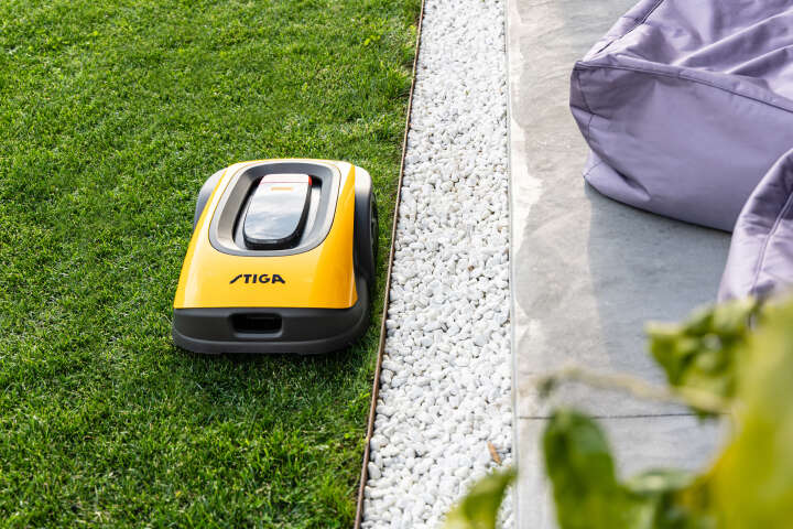 STIGA Autonomer Mähroboter A 1500